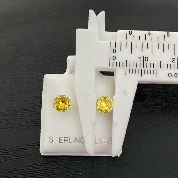 Sterling Silver Stud Earrings NWOT - Picture 4 of 4